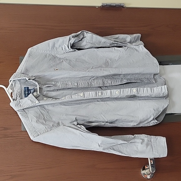 Ralph Lauren Button-down long sleeve shirt. Large - Picture 1 of 5